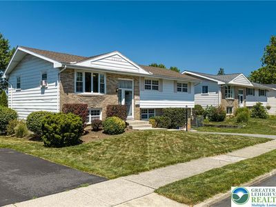 1535 Ralston Rd