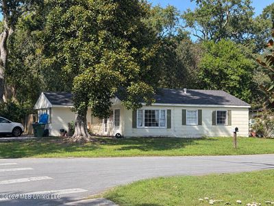 2103 King Ave