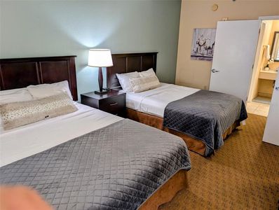7601 Canada Ave #602
