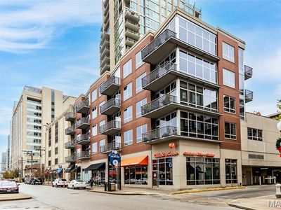 9 N Euclid Ave Unit 302