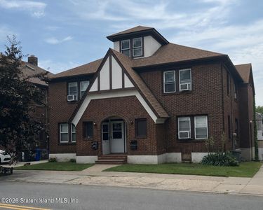 2682-2684 Amboy Rd