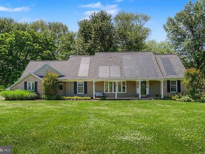 5 Tenby Chase Dr