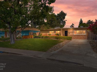 1203 Calhoun Way