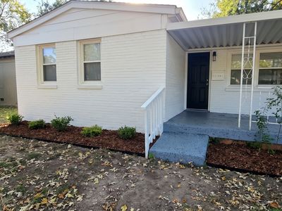 1108 Sharon Ave