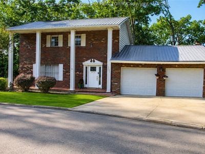 Property at 1021 Sandhill Dr, Saint Albans, WV