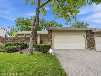 4238 Foxpointe Dr