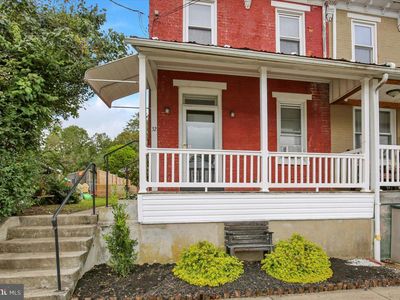 32 S Elm St