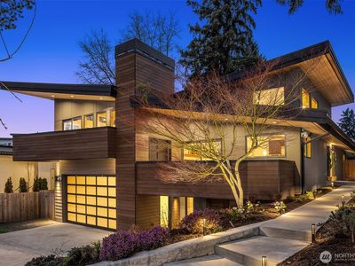 10516 NE 45th Street