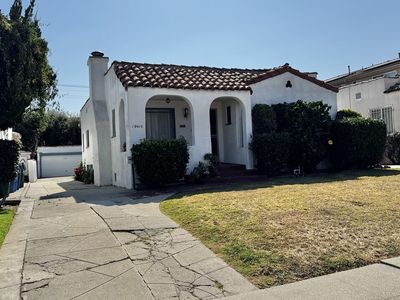 1941 Barry Ave