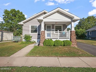 34 Lipman Place