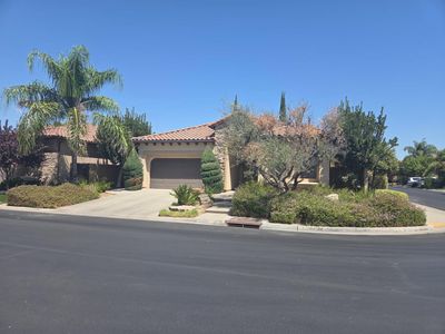 1564 E Via Estrella Dr