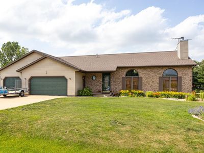 3318 Creek Side Dr