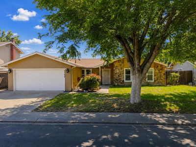 3704 Kona Oak Dr