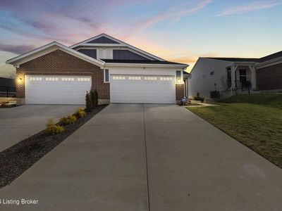 10040 Windcrest Farms Ln