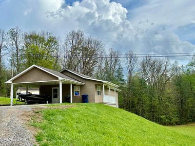 467 Deer Lodge Hwy