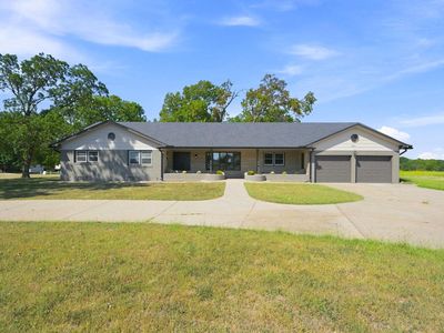 1611 N Rock Rd