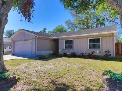 1915 Pepper Tree Dr