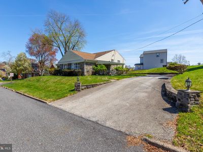 4900 Cedar Ln