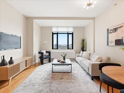 105 Greene St APT 1305