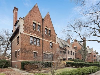 5309 S Greenwood Ave