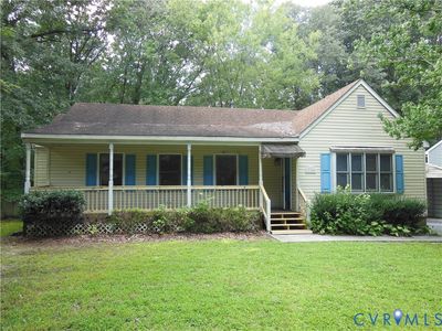 Property at 13306 Evelyn Dr, Chester, VA