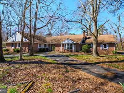 425 Stokes Rd