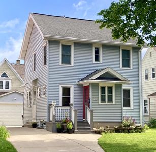 Property at 1406 E Kensington BOULEVARD, Shorewood, WI