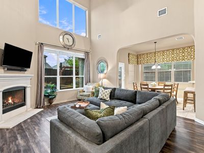 1229 Realoaks Dr