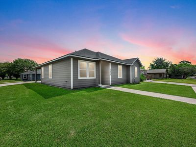 2006 Chesapeake St