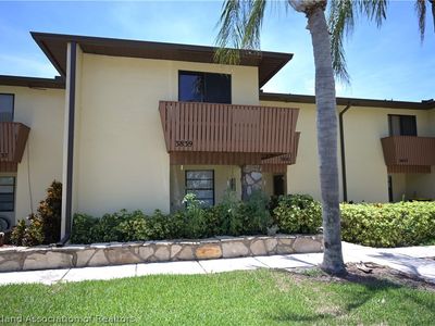 3839 Edgewater Dr