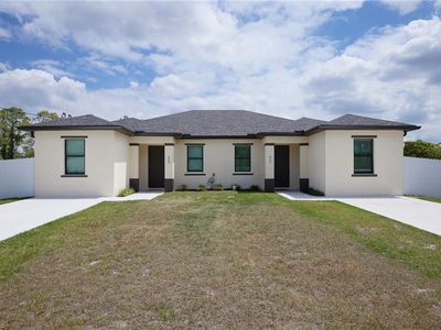 909-911 Homestead Rd S