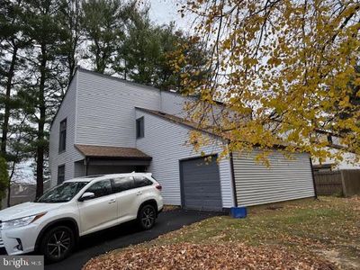 Property at 11 Robertson Rd, East Windsor, NJ
