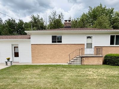 Property at 216 E 8th St, Pinconning, MI