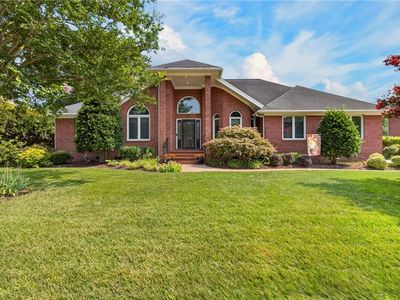 825 Waterfall Way