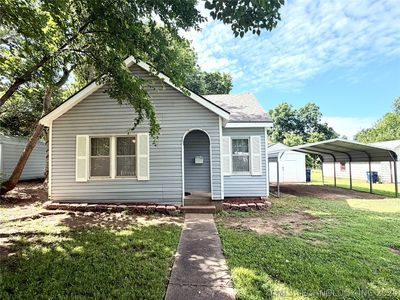 Property at 704 E Caddo St, Cleveland, OK