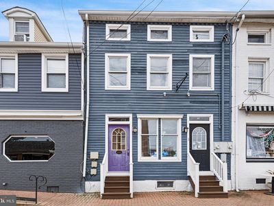 90 Clinton St