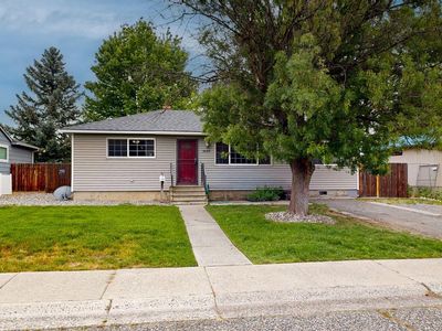 2024 Newcomer Ave