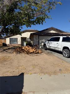605 S Gold Canyon St