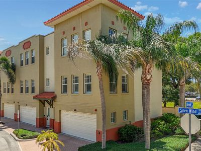 650 Siren Wind Ln