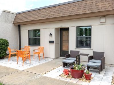 1418 Arrowhead Cir W Unit 20-D
