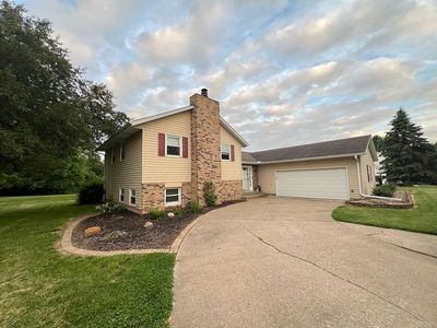 25 Woodcrest Dr
