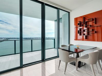 3131 NE 7th Ave UNIT 4802