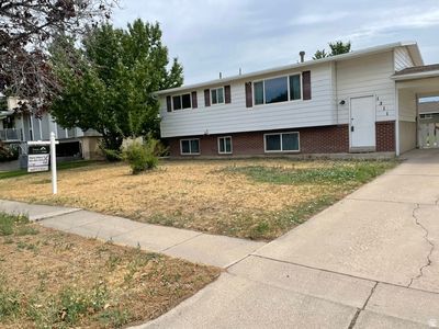 1311 S Marilyn Dr W