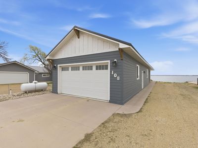 108 N Lake Dr