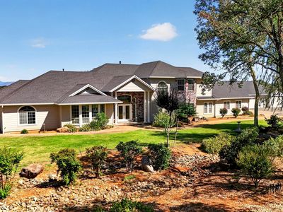 18870 Country Hills Dr