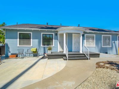 5175 S Van Ness Ave