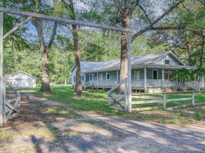 27615 Thomas Rd