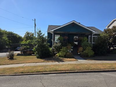 712 Bryan St