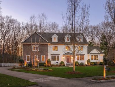 8 Goldman Cir