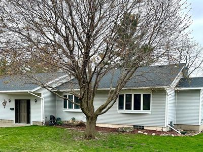 227 2nd Ave N